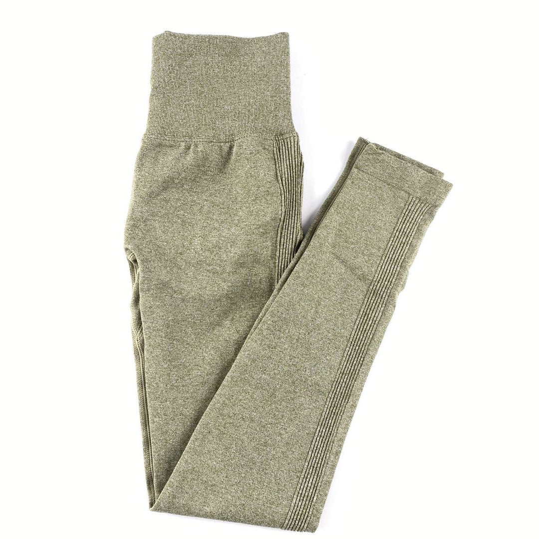 Seamless Knitted Hip-Lifting Moisture Wicking Yoga Pants Exercise Workout Pants Sexy Hip-Showing Women Tight Leggings