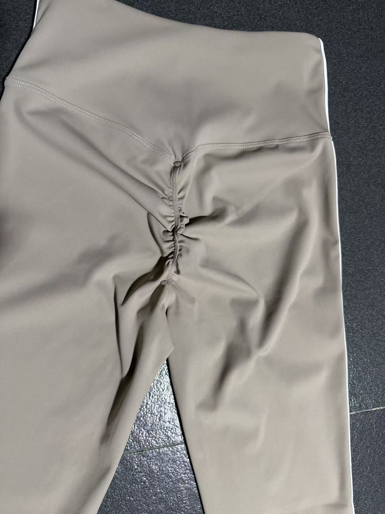 Nude Feel Yoga Suit High Waist Tight Yoga Clothes Women Quick Drying Running Outdoors Sports Fitness Clothes Two Piece Set