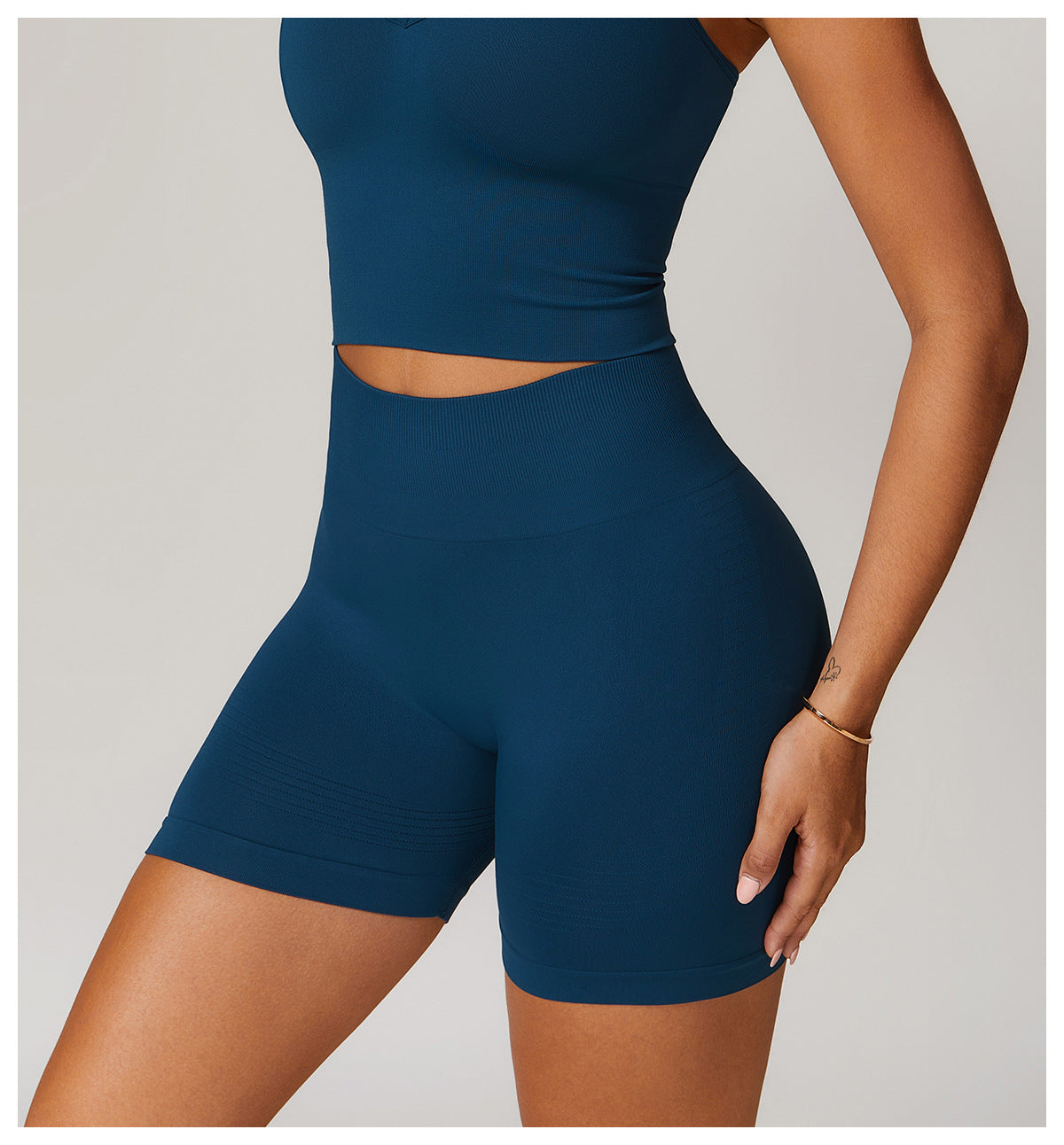 Sollinarry Seamless Tight High Waist Yoga Shorts Peach Hip Women Hip Lifting Fitness Shorts Outdoor Running Shorts